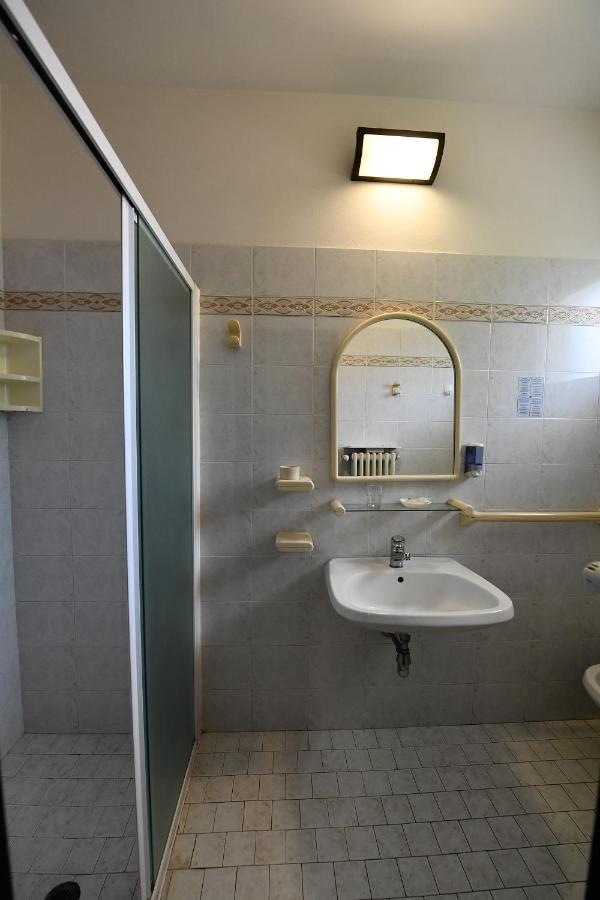 רימיני Hotel Criniera D'Oro מראה חיצוני תמונה