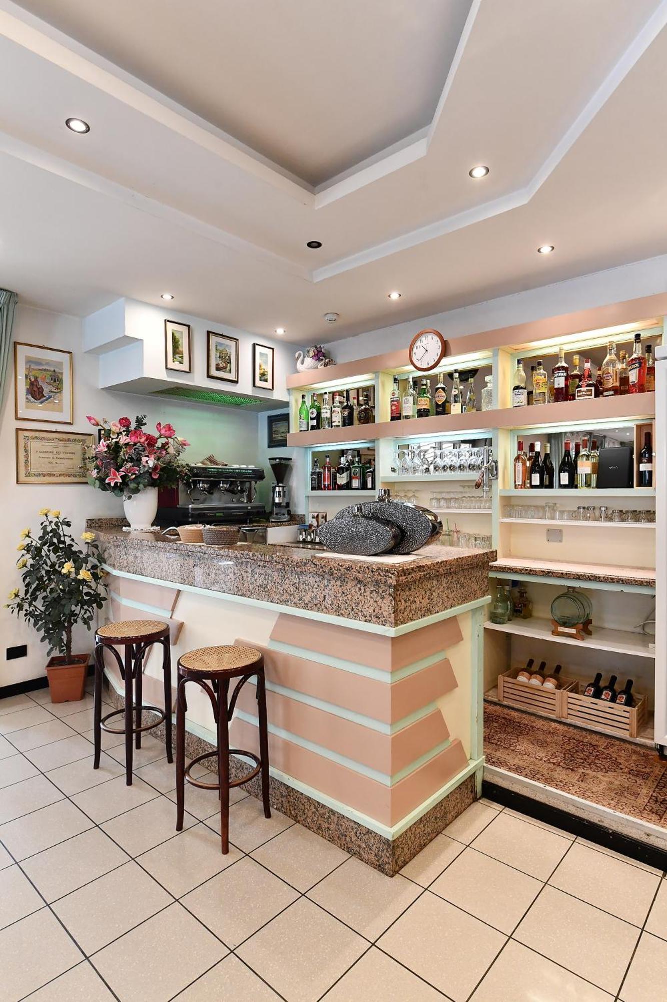 רימיני Hotel Criniera D'Oro מראה חיצוני תמונה